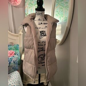 Old Navy puffer vest, oatmeal/tan color, Size Medium